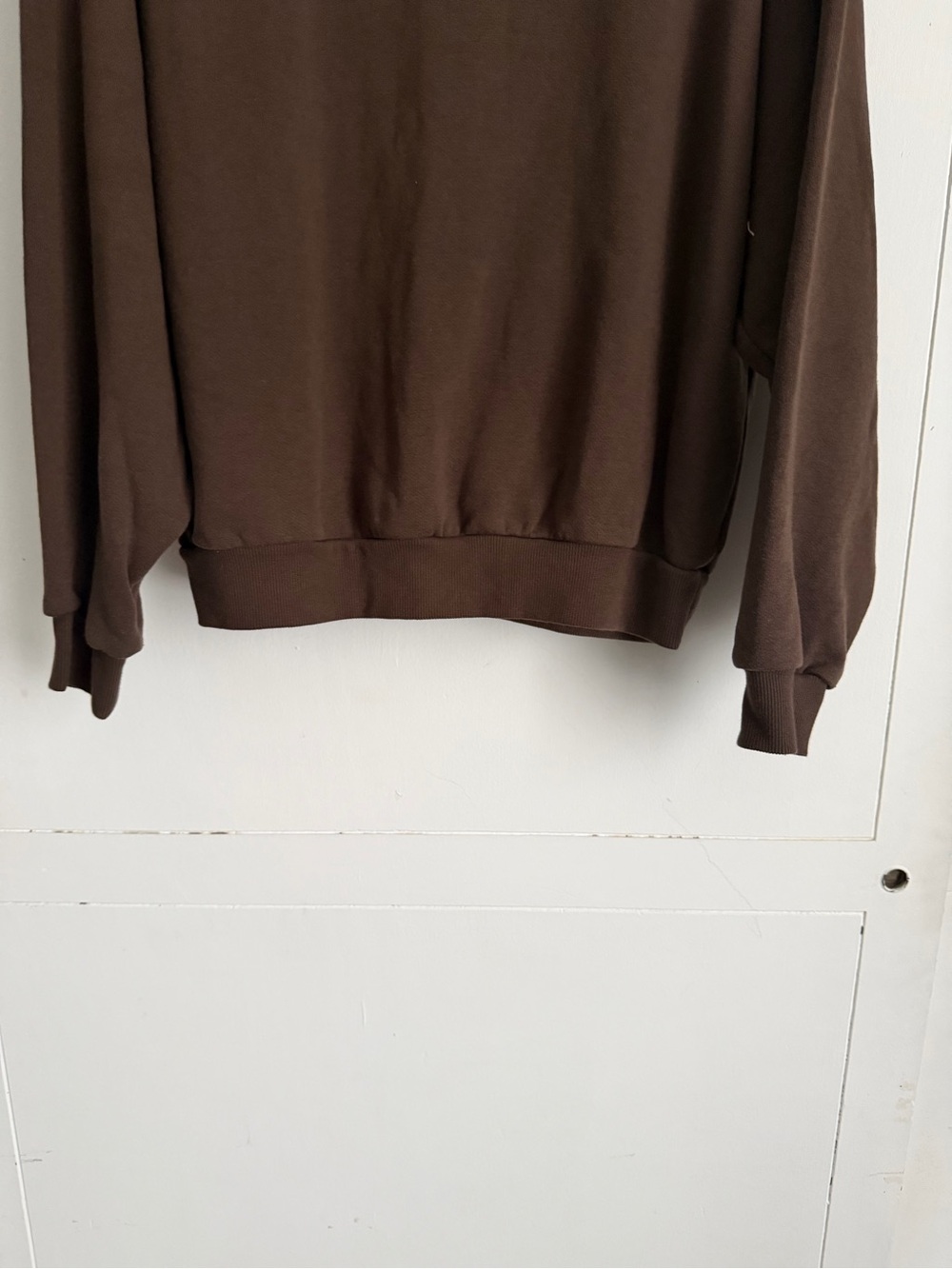Alo Yoga Accolade Sweatshirt - Picture 4 of 7